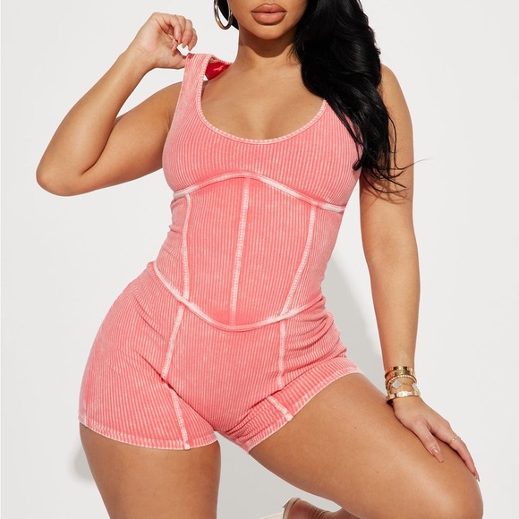 Fashion Nova Coral ribbed romper - Picture 2 of 4